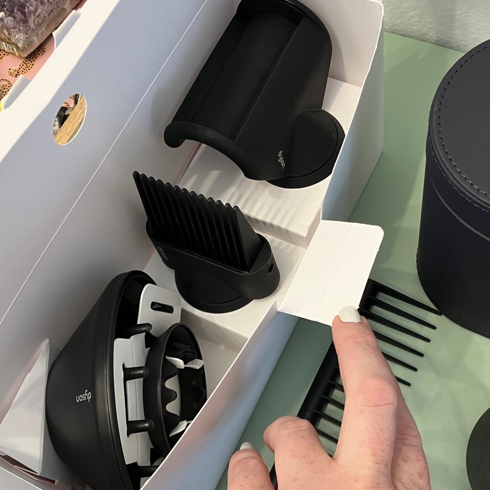 🎉HP🎉 Dyson Supersonic Hair Dryer - Picture 6 of 9